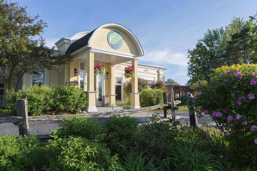 Auberge West Brome Exterior photo